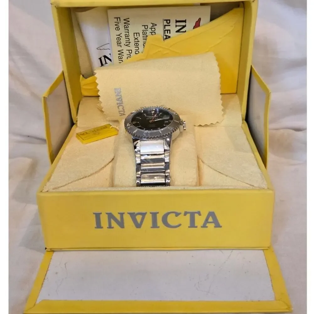 Invicta IN3352 Automatic Professional 660ft/200m Water Resistant Silver/Black